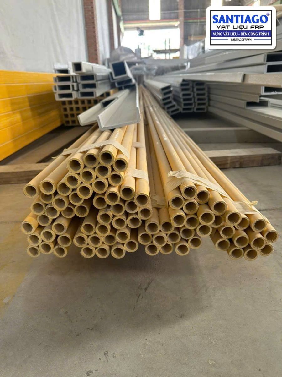 Bó ống tròn composite tại xưởng Santiago