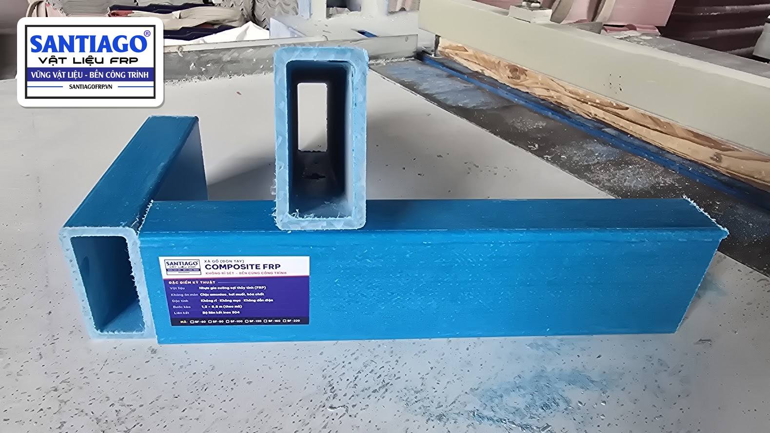 Nhãn Santiago FRP in trên thân xà gồ SF-120