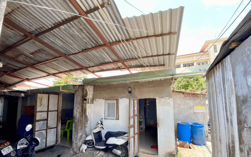 chi phí thi công tôn cách nhiệt cho nhà trọ